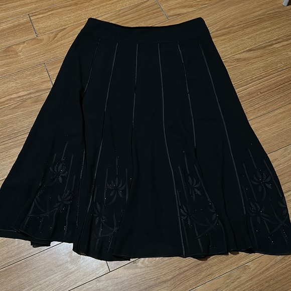 Lavena Long Skirt - Picture 1 of 7